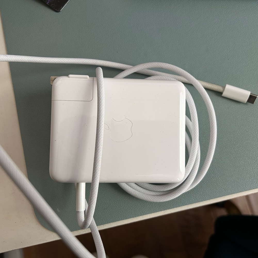 Apple White Power Adapter with USB-C Cable